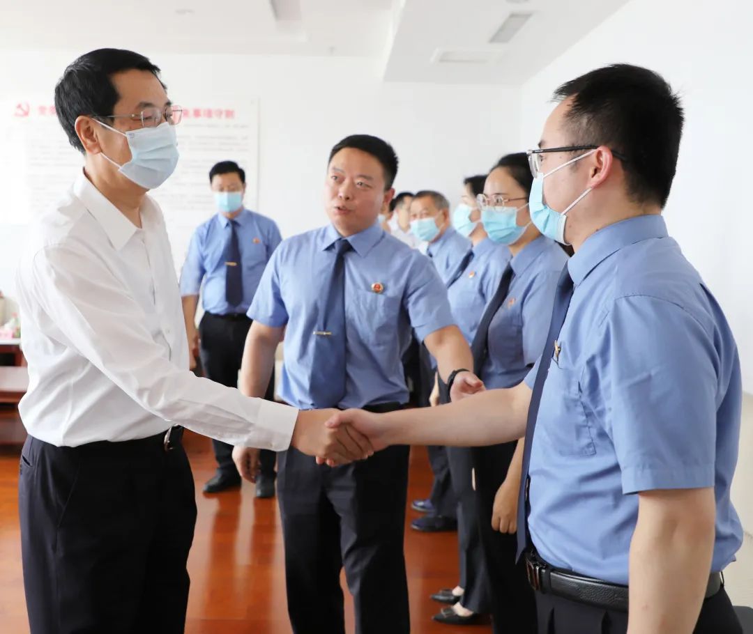 �������z���L(zh��ng)�����T�{�z��C(j��)�P(gu��n)�{(di��o)��